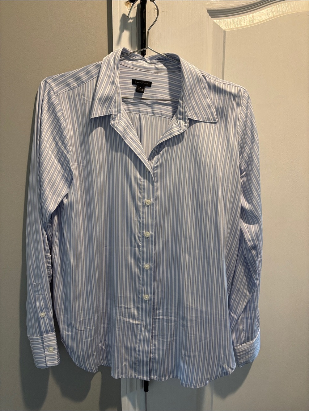 Ann Taylor women’s Light Blue and White Stripe Dress Shirt